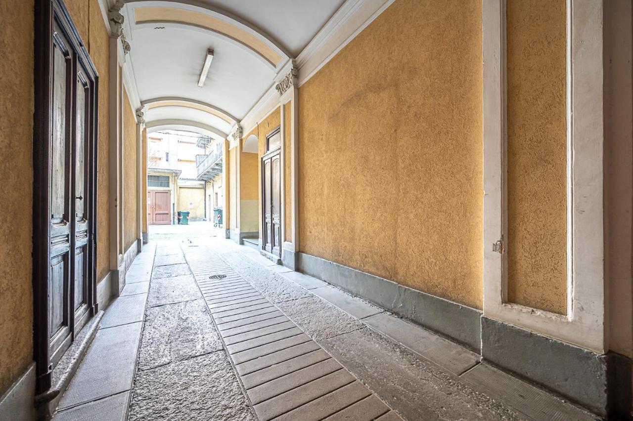 Stop&Go In Porta Susa Turin Exterior foto